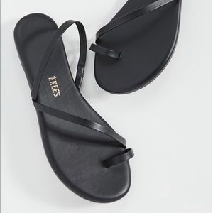 TKEES Black leather LC strapped toe sandals sz 11 /42